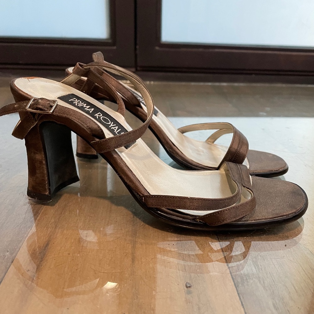Excellent Condition Strappy Fabric Heels